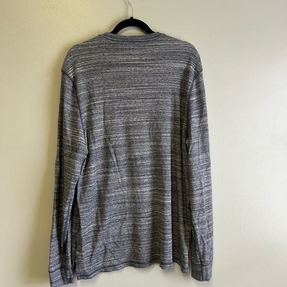 American Eagle Outfitters Active Flex Mens Blue Long Sleeve Henley Size XL - Picture 2 of 3